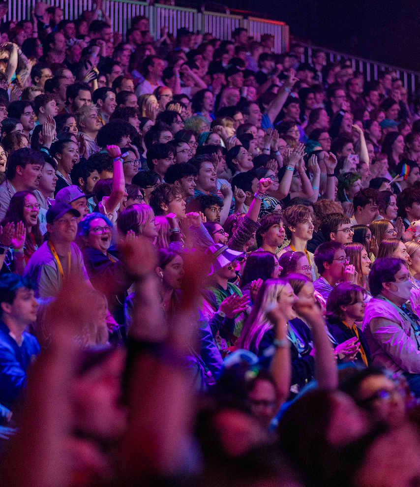Crowd at a TwitchCon event